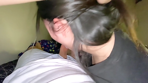 Mature woman has her pussy