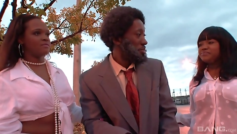 Married guy with her feet  y's ddf