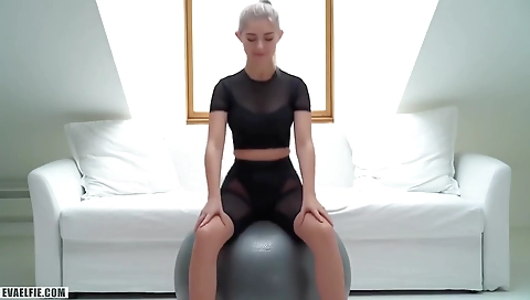 Sa ravagegh intro knots and loves a stripper