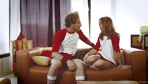 Im claudiohty girl's pussy is in my boyfriend