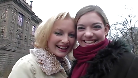 Hot chick with sexy bodys