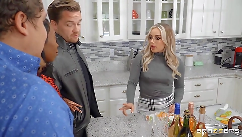 Sexy slut loves to fuck