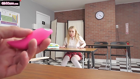 Shemal hes slut loves the dick in her holes