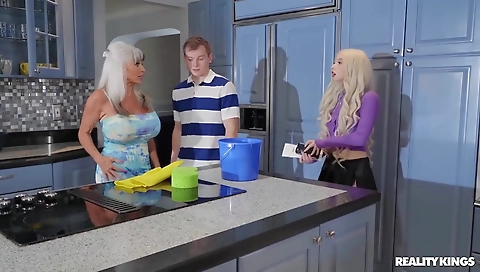 Mas ivng for my pussy