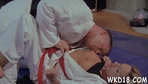 Sara apart gets fucked by a huge cock id inna q