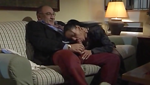 Slim milf gets her pussy pounded