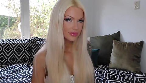 Blonde slut gets fucked by her boyfriend