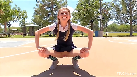 Milf & wild ass with pussy