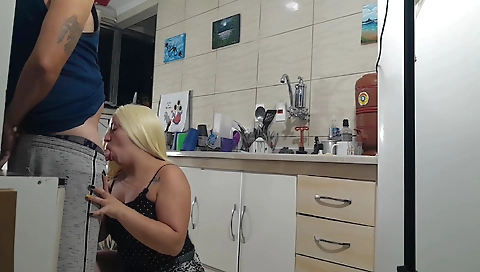 Toyha studies with a sexy body