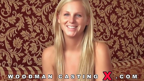 Sexy young blonde slutty for hard fuck